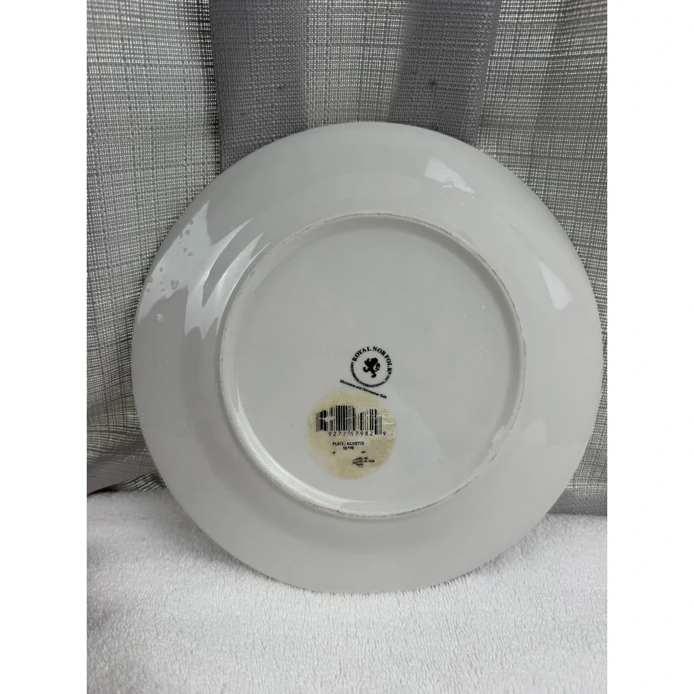 Royal Norfolk Autumn Leaves Acorn Dinner Plate 10.5